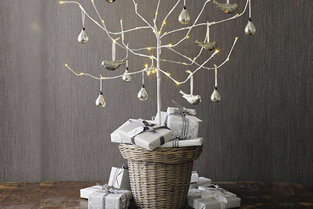 Коледна декорация за дома: Уникалната елха