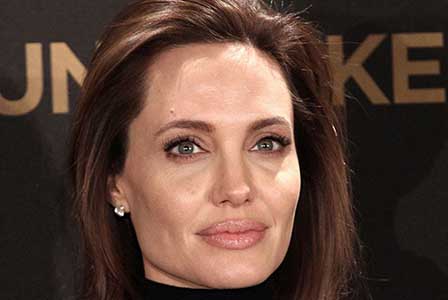 Джоли: Режисурата ми носи истинско удоволствие