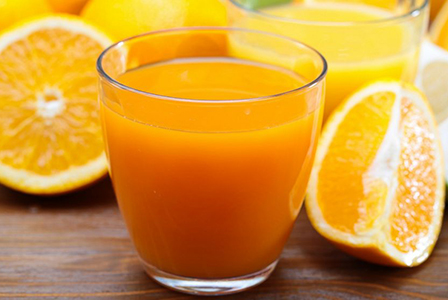 Портокаловият сок бие кофеина в тонизирането на ума
