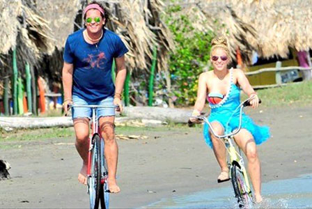 Обвиняват Шакира в плагиатство за песента й La Bicicleta